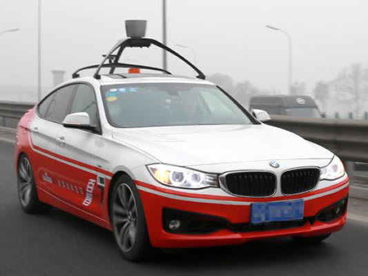 Le géant de l’internet chinois Baidu lance sa technologie de voiture autonome