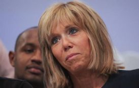 Brigitte Macron a une peur panique de l’avion… pour les voyages à l’étranger, c’est compliqué