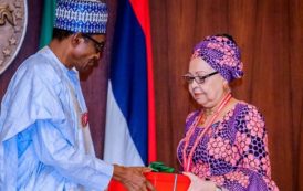Nigeria : Buhari cède à la pression des syndicats et approuve le rehaussement du salaire minimum