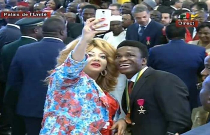 Réception 20 mai 2017: Les téléphones portables interdits au palais de l’unité à Yaoundé lors de la réception qu’offre le couple présidentiel