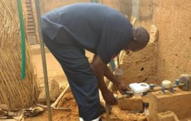 Niger : une startup installe 1325 compteurs d’eau intelligents gérés par micropaiement