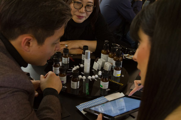 BolognaFiere Cosmoprof achète la santé et la beauté