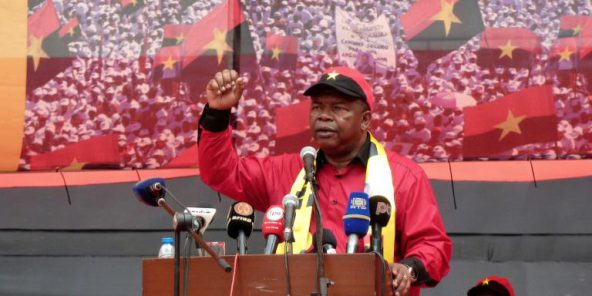 Angola : qui est Joao Lourenço, l’ancien général désigné comme successeur de Dos Santos ?