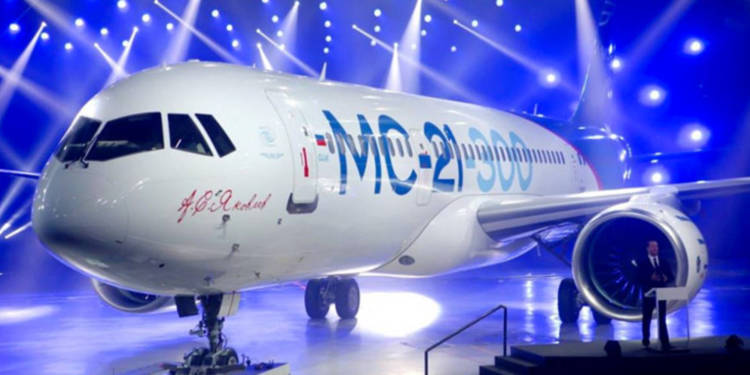 MC-21 : LE FUTUR CONCURRENT RUSSE D’AIRBUS ET BOEING PREND SON ENVOL