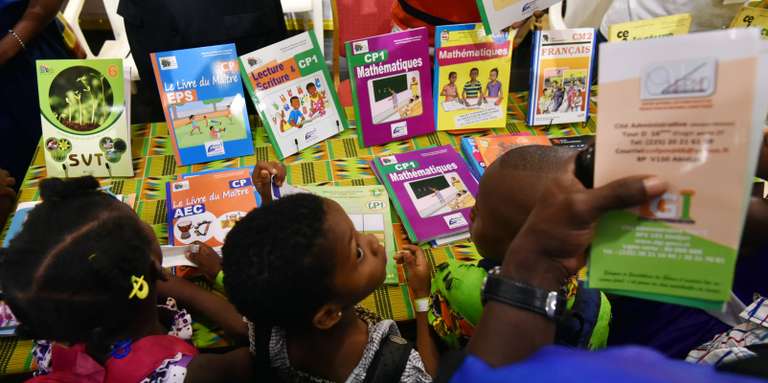 Les livres scolaires en Côte d’Ivoire, un business qui vire au casse-tête