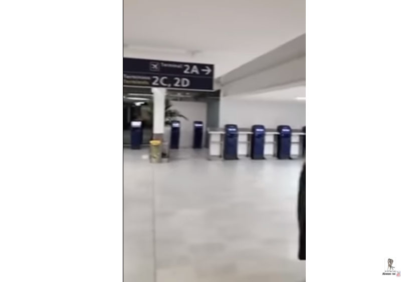 Ali Bongo mort , Messir rentre à Libreville en direct de l’aéroport de Paris [Video]