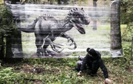 Un graffeur russe donne vie à de réalistes créatures dans les forêts du pays