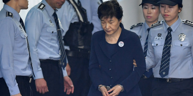 Park Geun-hye, l’ex-présidente sud-coréenne condamnée à 24 ans de prison pour corruption