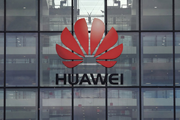 Huawei lâché par des opérateurs au Japon et en Grande-Bretagne