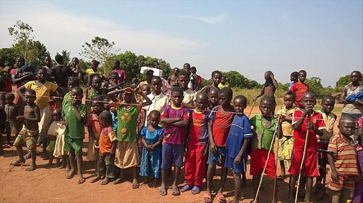 Centrafrique : Plus de 600 enfants réfugiés centrafricains reçoivent leurs actes de naissance à Gbadolite en RD Congo