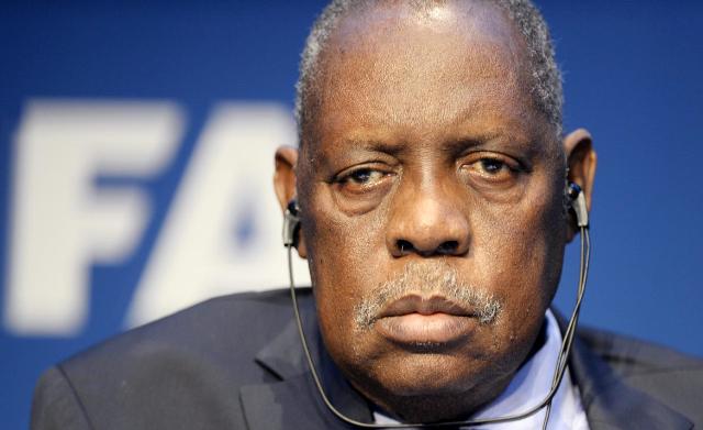 CAF: le nouveau président veut mettre Hayatou en prison, les raisons