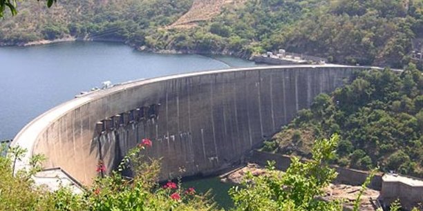 Energie : le Zimbabwe et la Zambie préparent une centrale hydroélectrique commune sur le Zambèze