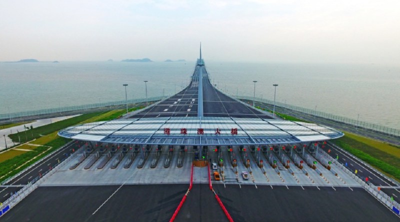 Chine : le plus long pont maritime du monde enfin ouvert à la circulation