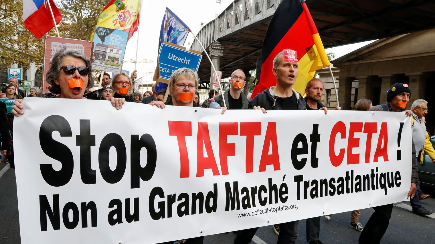 Mobilisation en France contre l’accord de libre-échange CETA avec le Canada