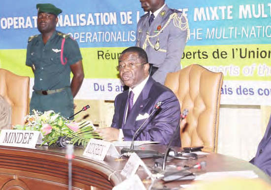 Cameroun: Démantèlement d’un réseau de marchés fictifs au Mindef