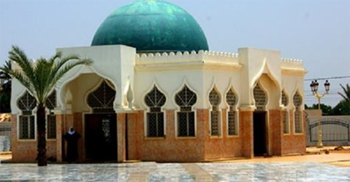 Tourisme religieux – Découverte de la magnifique Mosquée de Touba