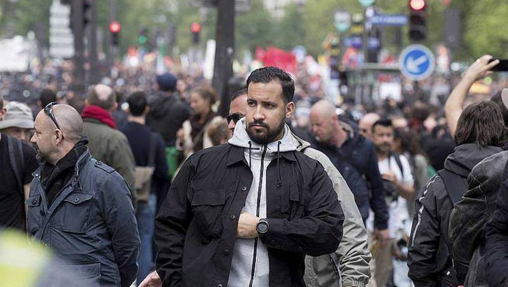 Benalla, franc-maçon à la GLNF, vient d’être suspendu à titre conservatoire