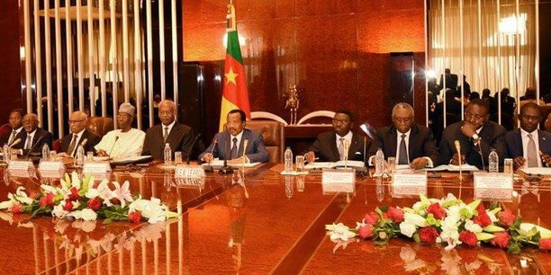 Cameroun : Paul Biya préside un conseil des ministres, le premier depuis 2015