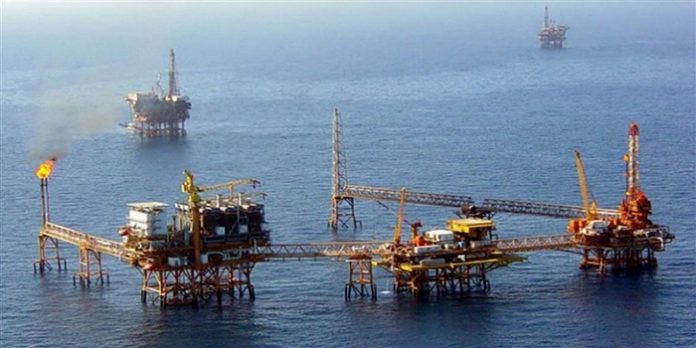 Le pétrole sous 60 dollars : pressions sur la CEMAC, le Nigeria et l’Angola