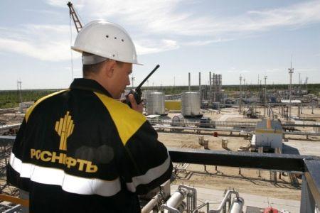 Le géant russe Rosneft veut investir dans le secteur pétrolier libyen