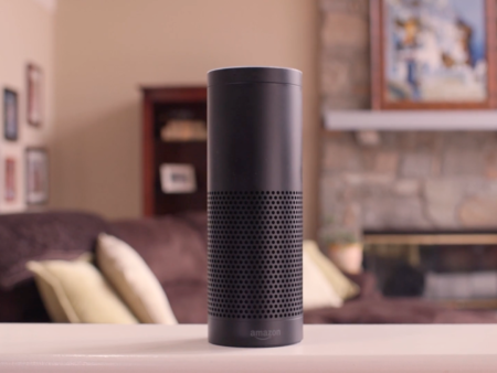 Amazon frappe un grand coup avec Alexa dans la ‘guerre des assistants audio’ face à Microsoft et Google