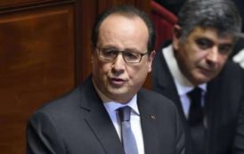 France : depuis Madagascar, François Hollande appelle les Français à « se rassembler »