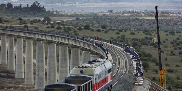 Exim Bank of China octroie un prêt d’1,5 milliard de dollars au Kenya pour le méga-projet ferroviaire SGR