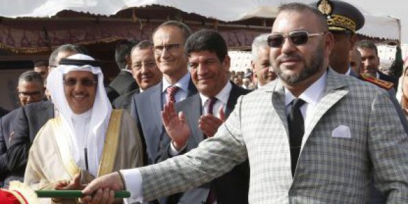 Maroc : Mohammed VI défend sa politique en Afrique et gracie 415 personnes