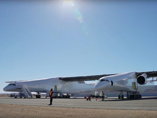 Découvrez le Stratolaunch, le plus grand avion du monde, qui a volé pour la première fois