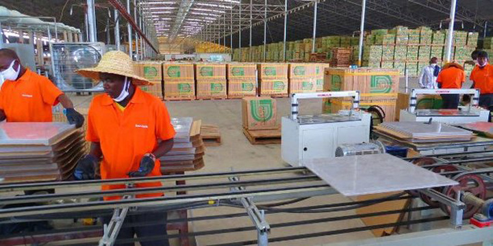 Ouganda : inauguration d’une usine de fabrication de céramique à Nakaseke