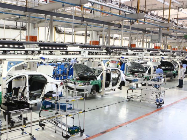 Le groupe PSA va assembler des vehicules Peugeot et OPEL en Namibie